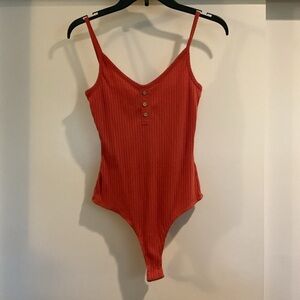 🩷 RUE21 Women’s Orange Spaghetti Strap Tank Top Ribbed Bodysuit Sz M